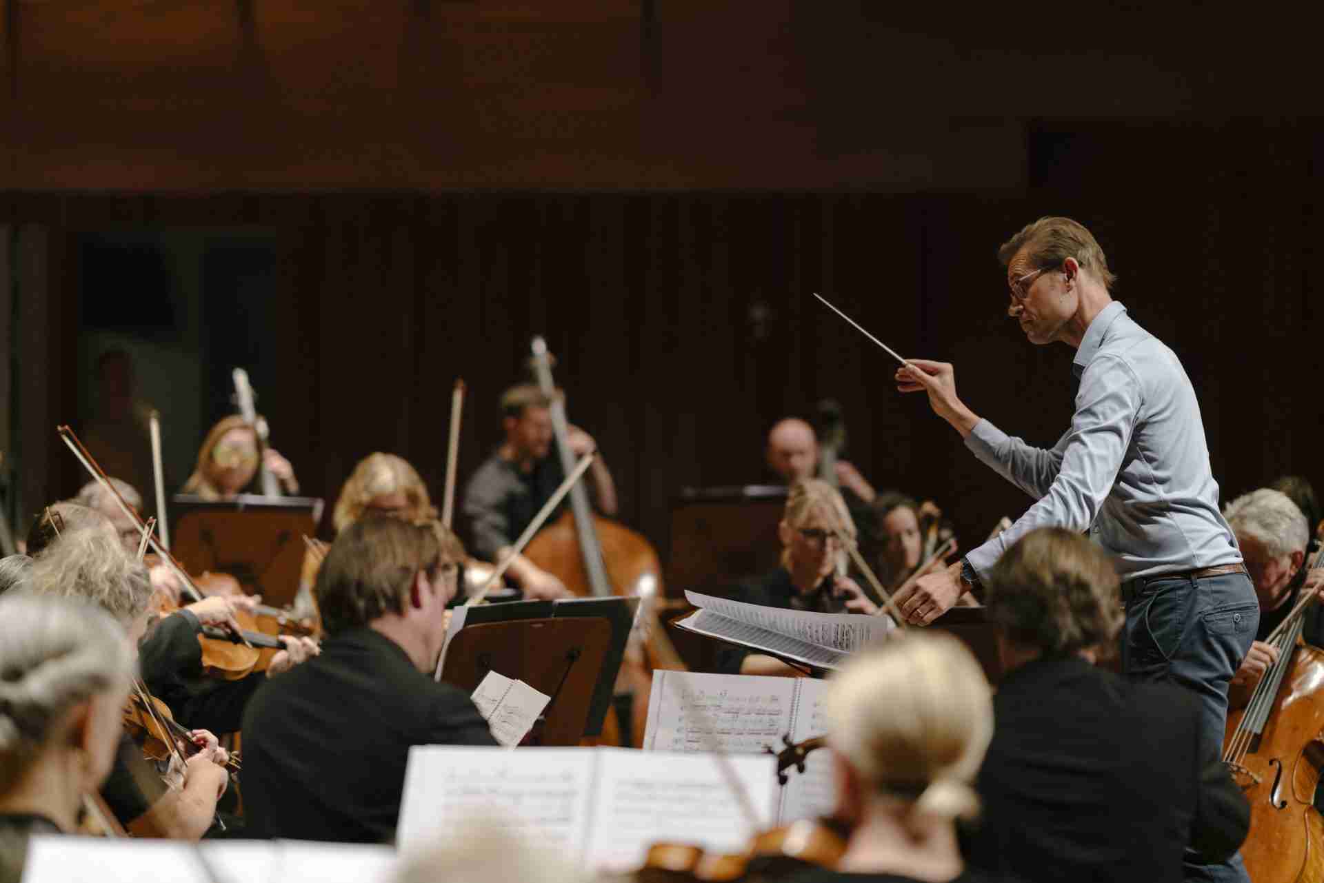 ClassicalSource's tweet card. English National Opera (ENO) today celebrates the centenary of the birth of Sir Charles Mackerras by opening applications for the next ENO Mackerras