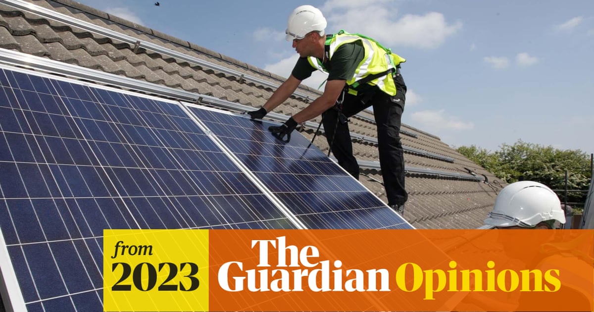 ProfStrachan's tweet card. Investing in green jobs and energy is the best long-term way to tackle soaring bills