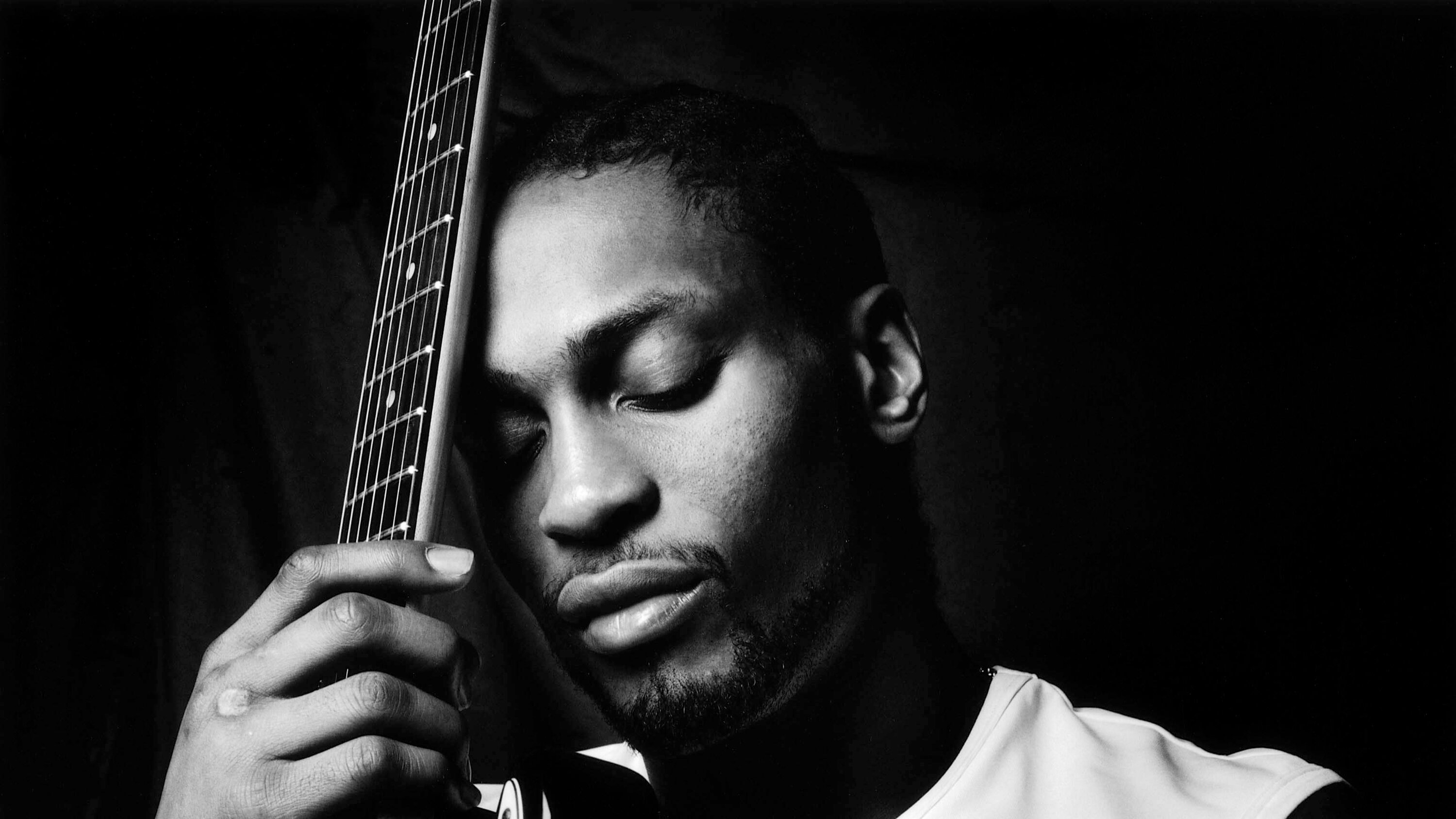 BarackObama's tweet card. After hitting No. 1 with “Voodoo,” the genre-melding 2000 album that he promoted with a risqué music video, he vanished for more than a decade.