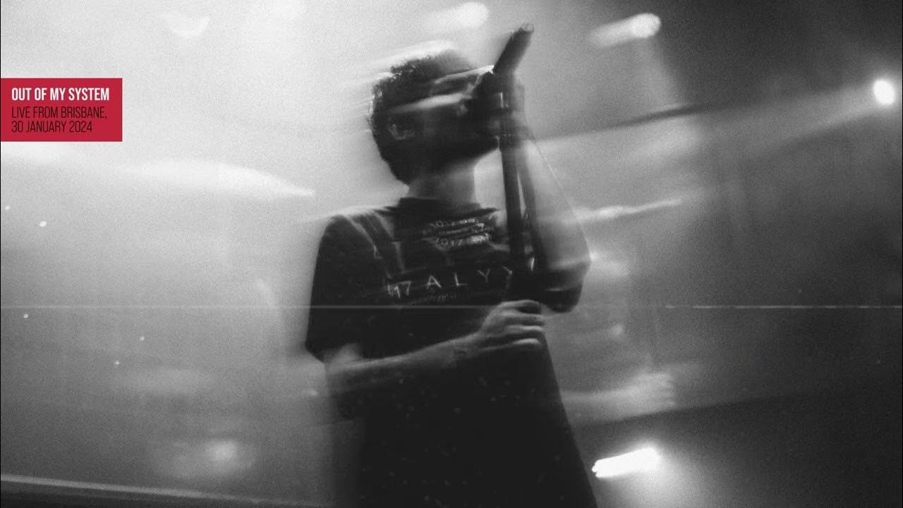 micha_konig's tweet card. Louis Tomlinson - Out Of My System (Live From Brisbane, 30 January...