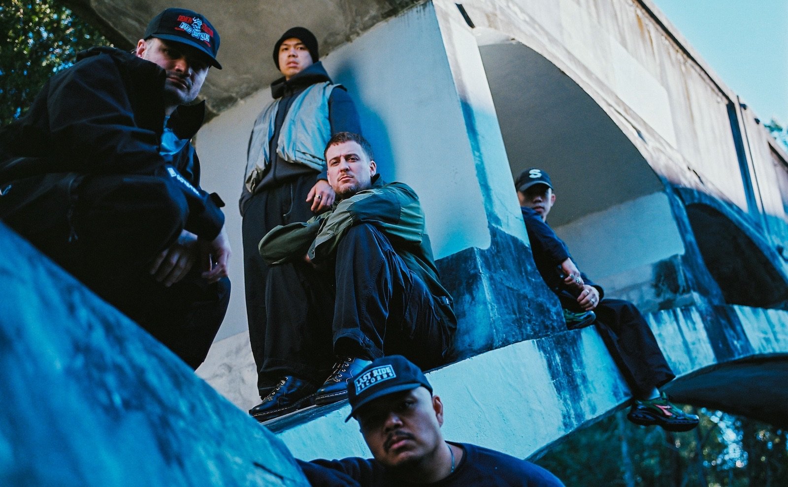 metalinjection's tweet card. See? Playing flute pays off.