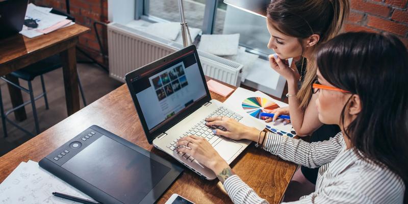 GoDaddyHelp's tweet card. Website redesign made simple: learn when to update, what to prepare, and follow 12 essential steps for a successful relaunch. Includes checklist and tips.