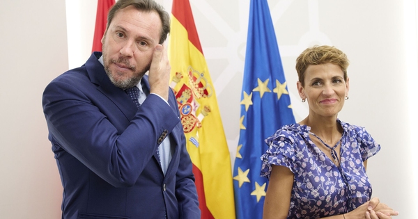 josemariaolmo's tweet card. Transportes firmó la ayuda meses después de que la adjudicación de las obras en los túneles de Belate a Servinabar fuera cuestionada por "arbitrariedades" por tres de los ocho técnicos presentes en...