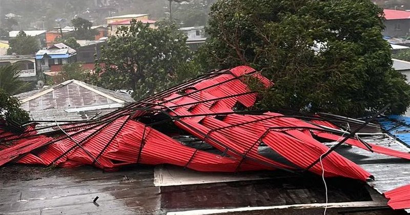 Tweet card summary image