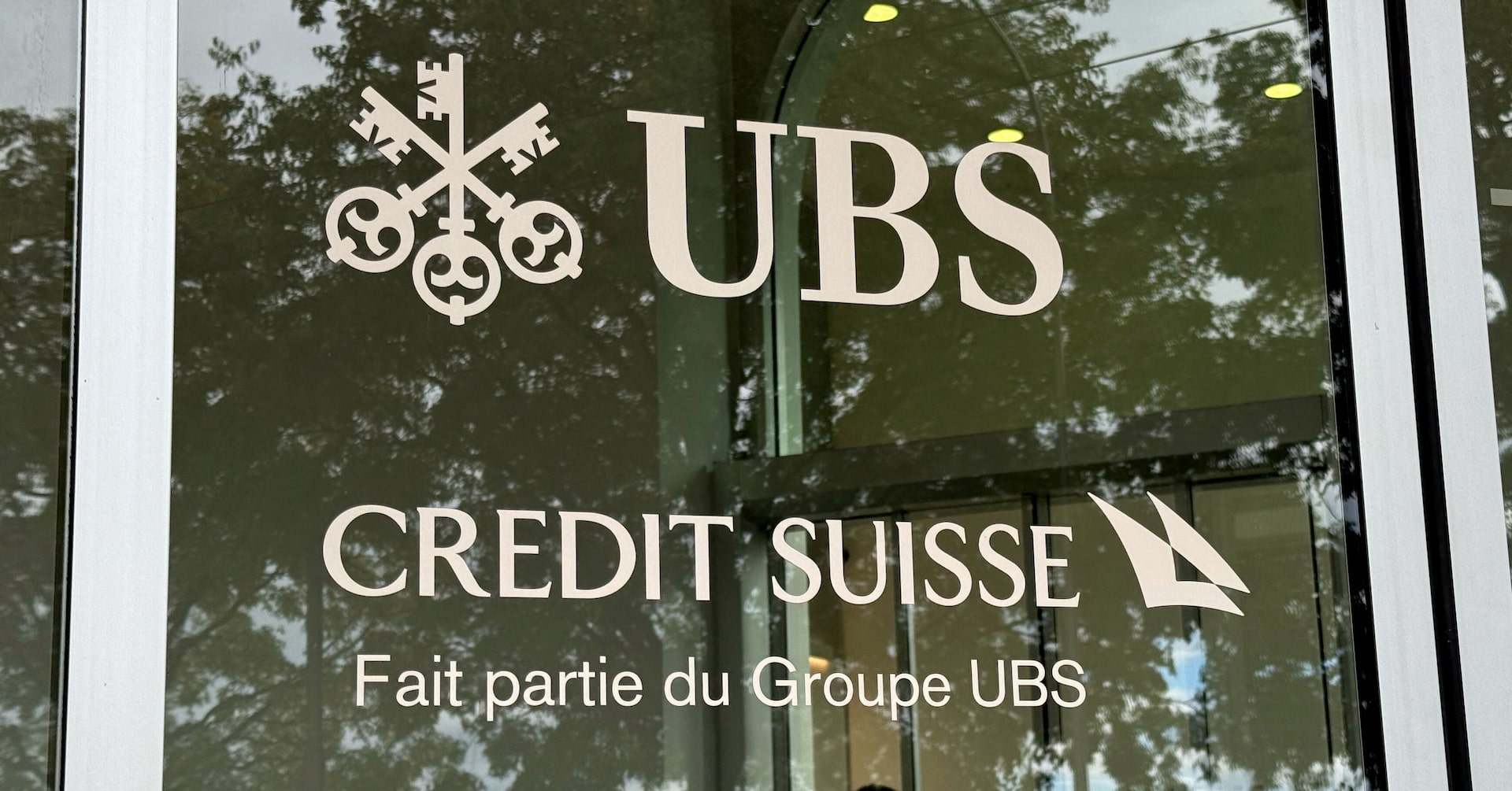 Reuters's tweet card. Swiss federal prosecutors on Monday accused UBS-owned Credit Suisse of failing to prevent money laundering linked to loans granted to Mozambique's tuna fishing fleet, which triggered an economic...