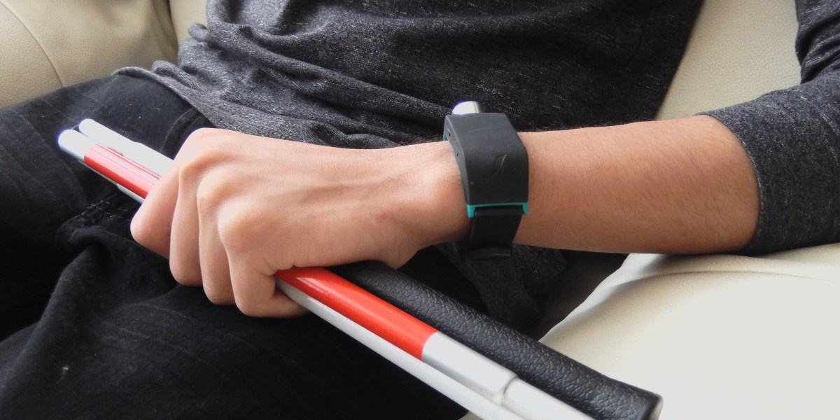 techreview's tweet card. The sonar-equipped Sunu Band buzzes harder the closer an object is.