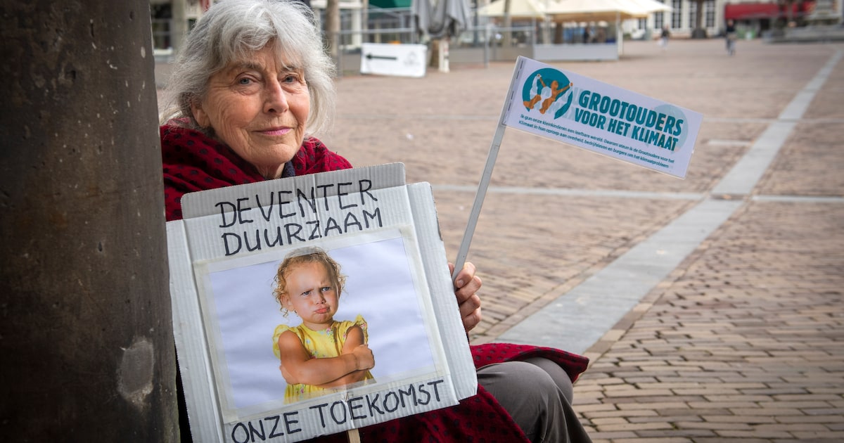 klimaatalarmdev's tweet card. Komende zondag wordt een demonstratie onder de naam van ‘klimaatalarm’ op 44 plaatsen georganiseerd, waaronder de Brink in Deventer. Een van de drijvende krachten achter deze demonstratie is het...