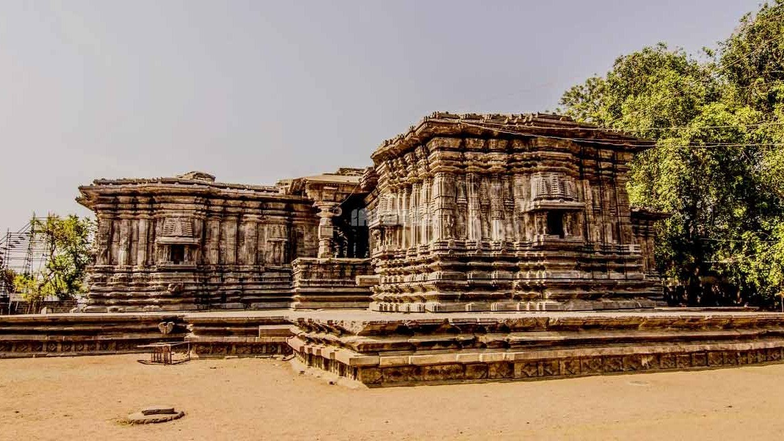 thej_shriram's tweet card. Recently, a tweet by @RavenStark17 landed on my timeline and crystallised a concern I've long carried. The post noted that Telangana's historic Bhadrakali Temple is being "developed" with design cues...