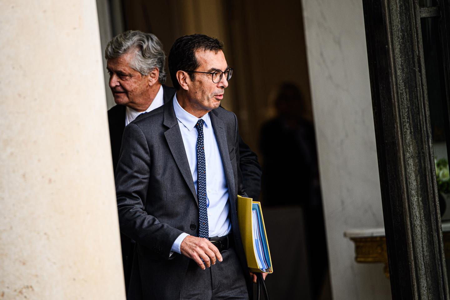 SebastienMinot's tweet card. CDI seniors : l’Assemblée nationale approuve définitivement le « contrat de valorisation de...