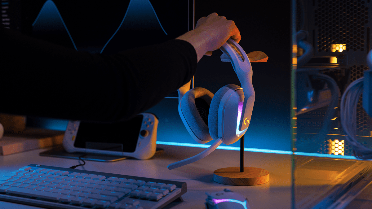 GeekZillaTech's tweet card. El gaming en México ya no es solo diversión: se ha convertido en una disciplina que exige estrategia, reflejos y concentración mental. En este contexto,