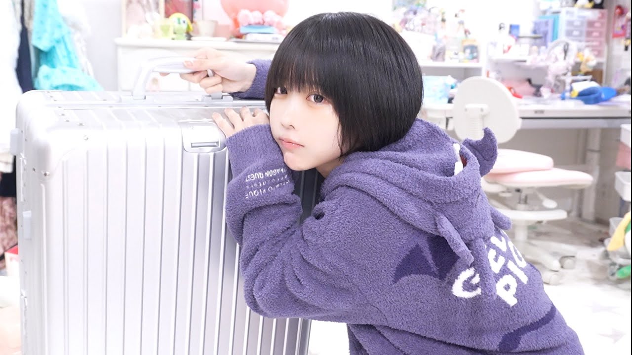 aNo2mass's tweet card. 韓国２泊３日の荷物がコレだ❕【パッキング】