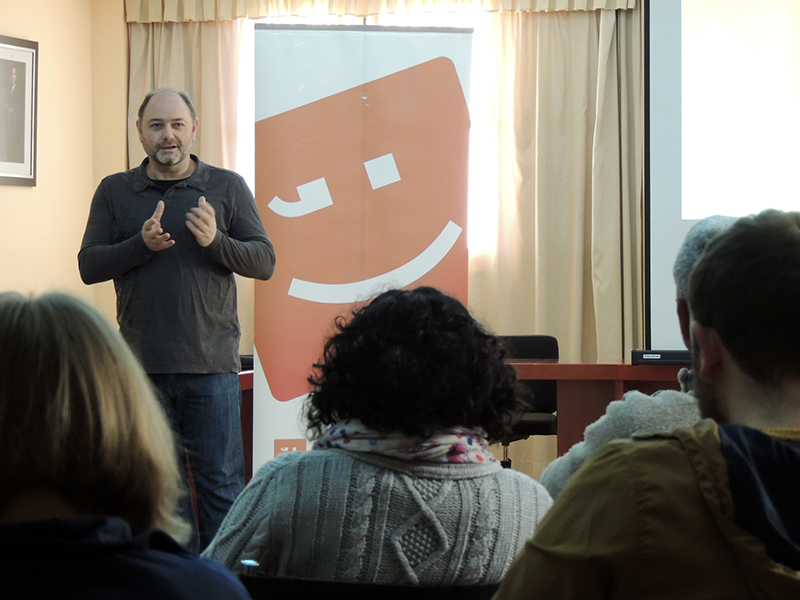 CompromislaFont's tweet card. El passat dissabte va tindre lloc a la sala d’actes de l’ajuntament l’assemblea oberta convocada per Compromís per La Font. El saló d’actes es va omplir de veïns i veïnes amb ganes de participar-hi....