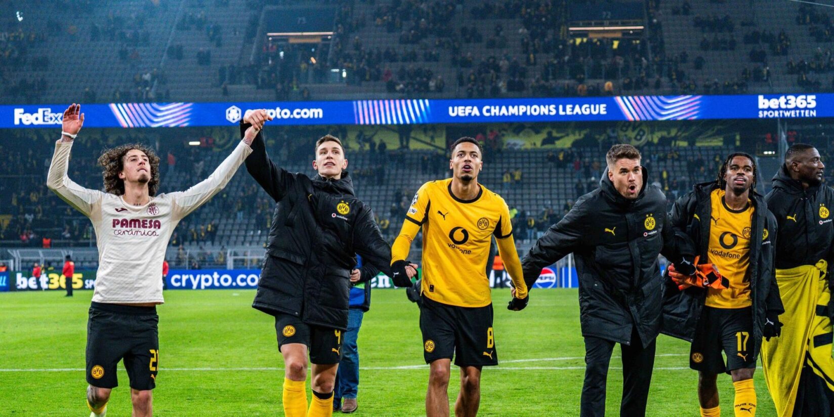 RNBVB's tweet card. Der BVB hat das Champions-League-Achtelfinale nach dem 4:0 gegen Villarreal fest im Blick. Doch Dortmunds Effizienz verschleiert die spielerischen Probleme.