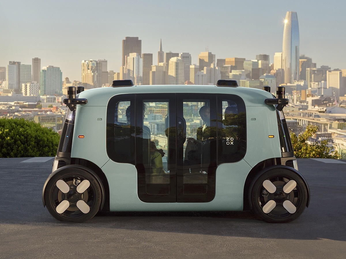 penpen3112's tweet card. パナソニック エナジーは11月25日、Amazon傘下で自動運転技術を活用した配車サービスを展開する米Zoox（ズークス）と、ロボタクシー車両向けに円筒形リチウムイオン電池を供給する複数年契約を締結したと発表した。2026年初頭から最新の円筒形リチウムイオン電池「2170セル」の供給を開始する。