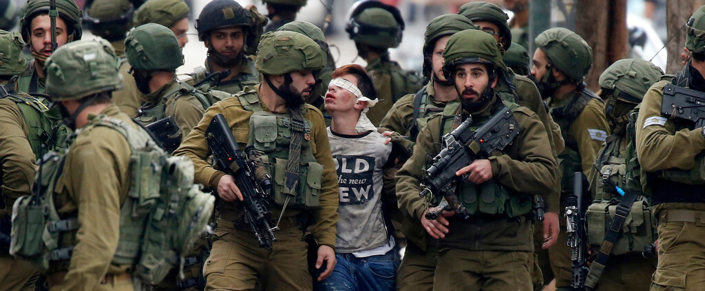 LoopDetected's tweet card. Each year the Israeli military detains and prosecutes around 700 Palestinian children. Under Israeli military detention, Palestinian children as young as 12 are routinely: * Taken from their...