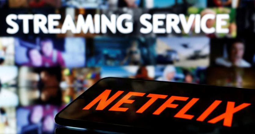 fabiointroini's tweet card. Il leader dello streaming batte le attese e regge alla guerra concorrenziale. Continua a produrre show in Corea e in Islanda