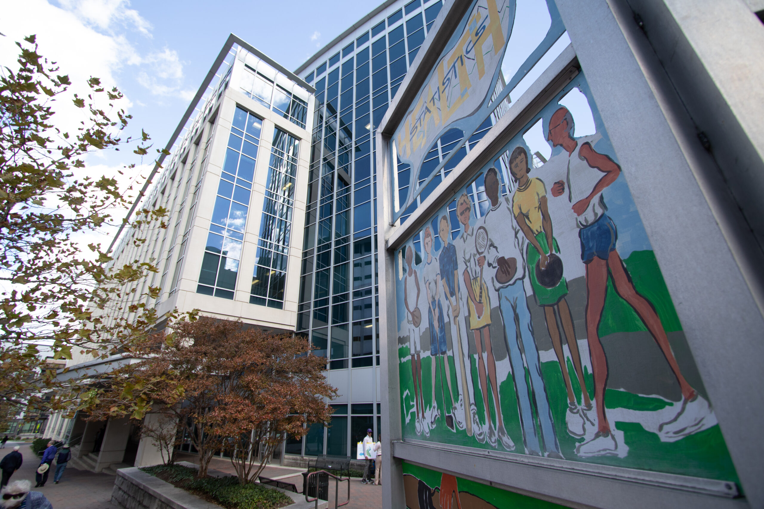 FreedomofPress's tweet card. Federal officials ordered two reporters out of immigration court and barred them from observing future proceedings until they get permission from the Trump administration.