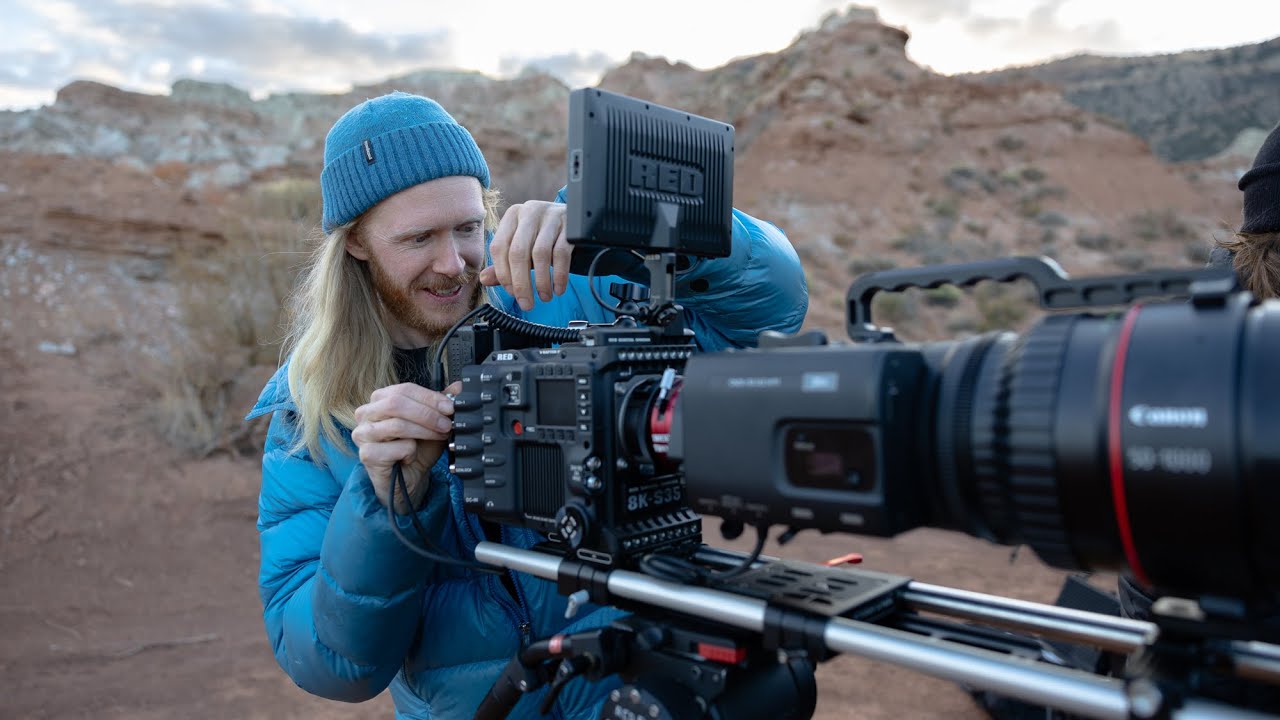 r3duser's tweet card. RED BTS | Oasis | Director Amon Barker