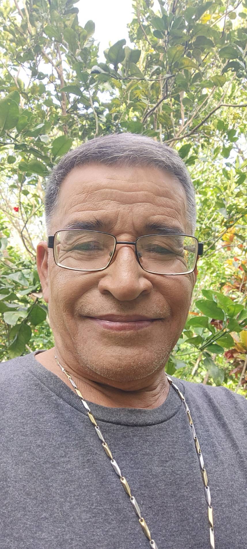 man_Tcnn's tweet card.  “อำนวย นวลทอง” : ผู้ชายที่ “ไม่ยอมแพ้ ไม่กลัวอิทธิพล พร้อมชนทุกปัญหา ถ้าพูดถึงคนการเมืองที่ “เดินมาจากดิน” จริง ๆ หนึ่งในนั้นต้องมีชื่อ “อำ...