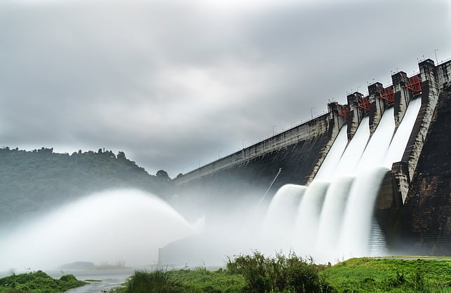 down2earthindia's tweet card. India is prioritising pumped hydro storage projects over battery systems for large-scale grid applications, with the Prime Minister’s Office (PMO) pushing refor