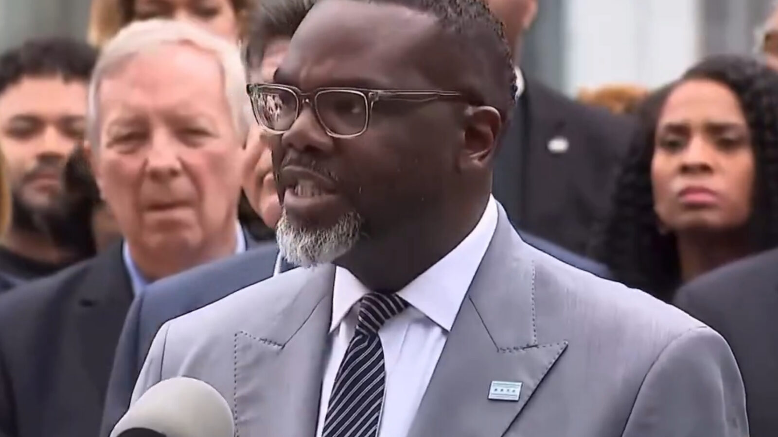 twin0830us's tweet card. Chicago Mayor Brandon Johnson has said that imprisoning violent criminals is “racist, immoral and unholy.”