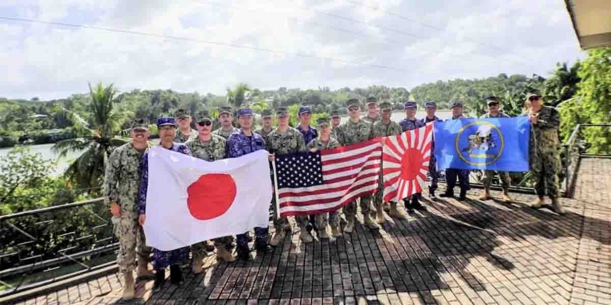 FunecoJp's tweet card. 海上自衛隊とアメリカ海軍は、2025年11月17日(月)から11月21日(金)までの期間、ミクロネシア連邦のヤップ島において、日米共同訓練を実施した。 訓練は、「自由で開かれたインド太平洋」の実現に向