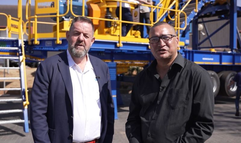 MiningReview's tweet card. Hakan Karlsson, Director of Crushers and Screens explains how Weir’s new versatile modular wheeled plant concept enhances safety and optimises operations.