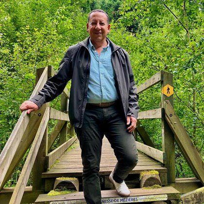 Tweet card summary image