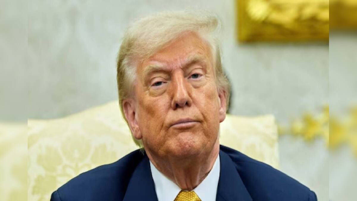 News18Kerala's tweet card. ഓഗസ്റ്റ് 27 മുതൽ പ്രാബല്യത്തിൽ വരുന്ന ‌എക്സിക്യൂട്ടീവ് ഉത്തരവിൽ ട്രംപ് ഒപ്പുവച്ചു