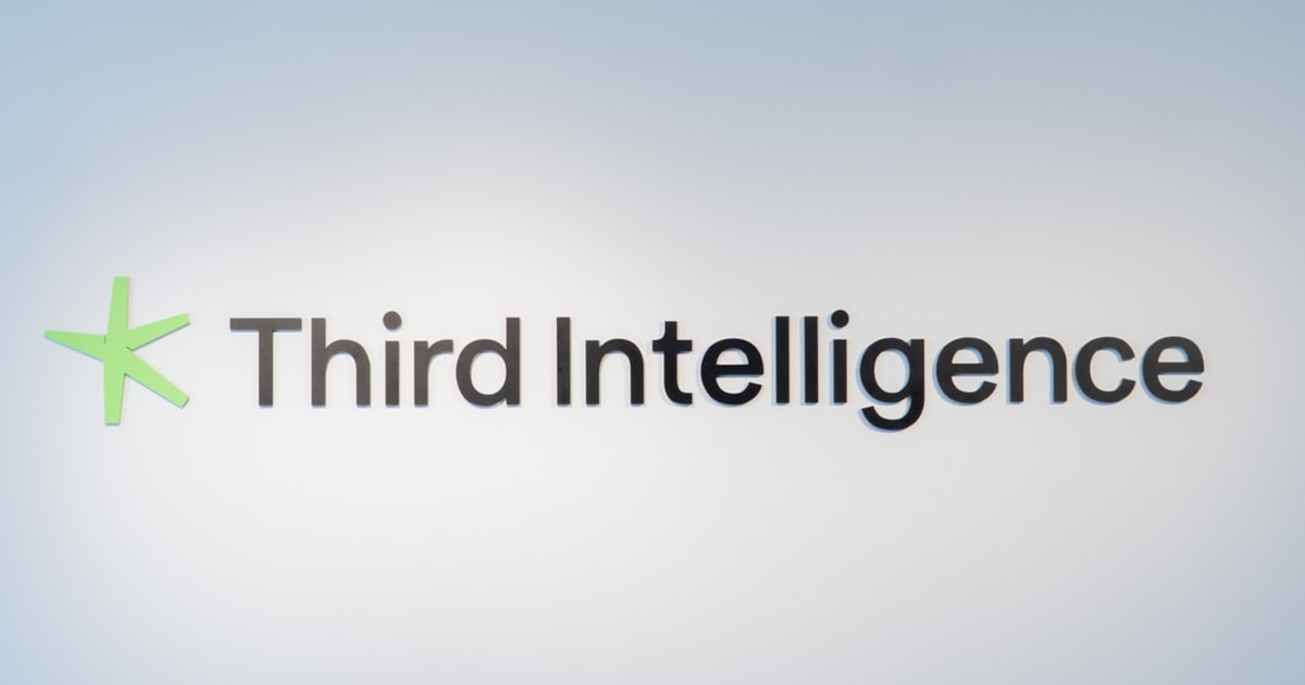 nikkei's tweet card. 人工知能（AI）スタートアップのThird Intelligence（サードインテリジェンス、東京・千代田）が、三菱UFJ銀行などを引受先とする第三者割当増資で80億円を調達したことが分かった。調達資金は人間と同様に様々なタスクを実行できる、国産の「汎用人工知能（AGI）」の開発に充てる。サードインテリジェンスはAI開発の松尾研究所（東京・文京）からカーブアウト（分離・独立）し、2025年3月