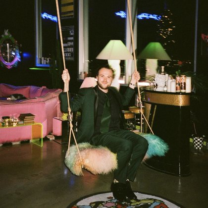 Tweet card summary image