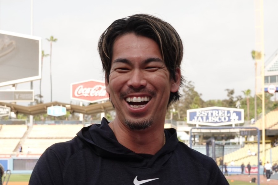 isosath_h's tweet card. 　楽天は26日、前ヤンキース傘下3Aスクラントンの前田健太投手と契約合意したと発表した。今季までメジャーで10年間プレーした日米通算165勝右腕は、日本での再スタートの場所にパ・リーグの楽天を選んだ