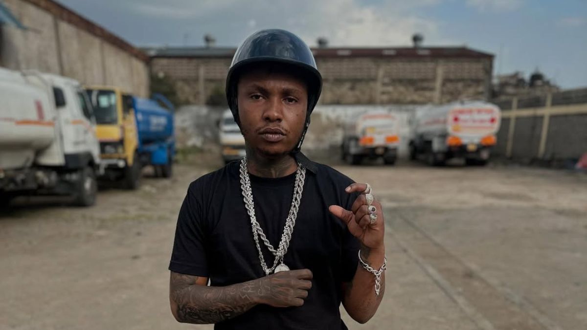 kelxfy's tweet card. Check out " A Week" Lyrics by Mauru Gwash on Kelxfy.