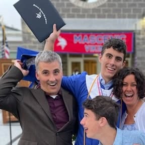 latestlinux's tweet card. Sebastian Barthelmess (@sbarthelmess) • Instagram photo