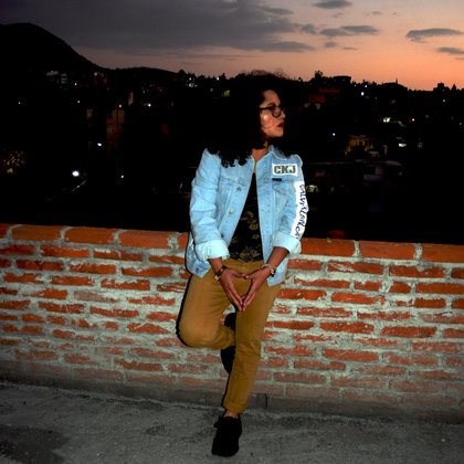 Tweet card summary image