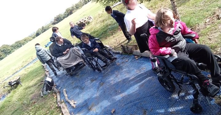 Tweet card summary image