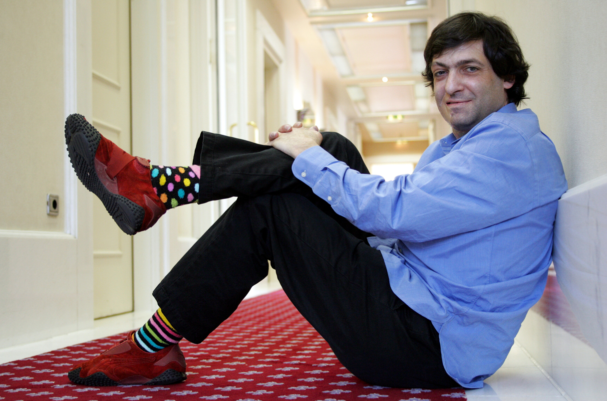 samhaselby's tweet card. Dan Ariely denies fabricating data, but can’t produce records to clear his name