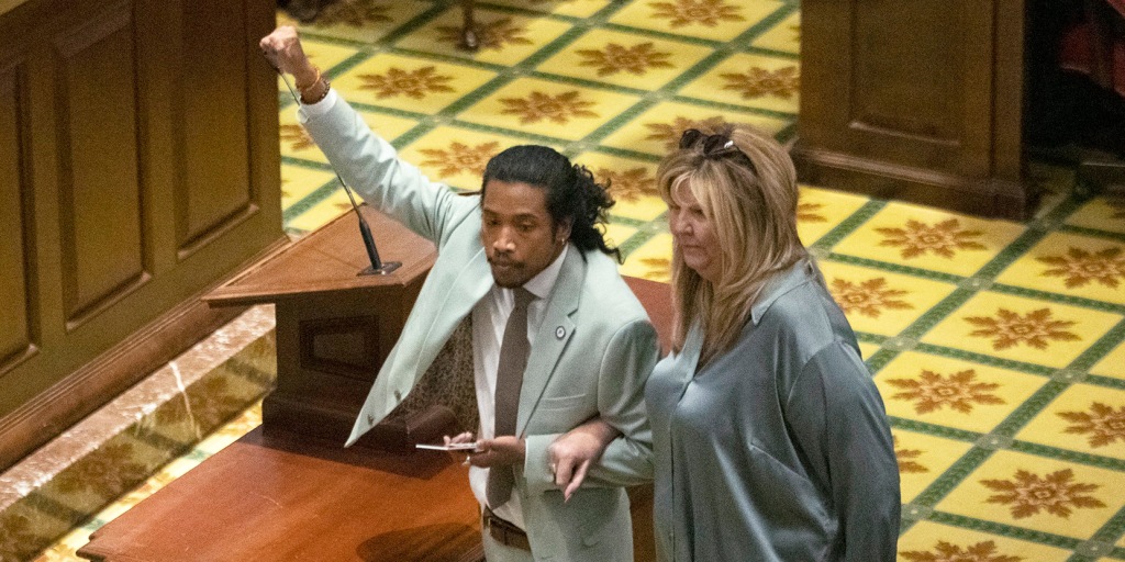 rvb1110's tweet card. The council suspended the rules to allow an immediate vote on Jones’ seat. Less than an hour later, Jones was sworn in on the steps of the state Capitol.