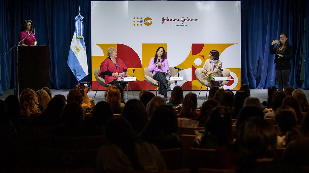 FIC_PR's tweet card. El Fondo de Población de las Naciones Unidas (UNFPA) en Argentina, con el apoyo de la Fundación Johnson & Johnson, llevó a cabo un evento...