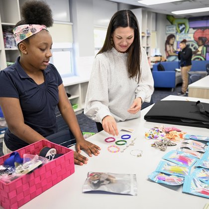 Tweet card summary image