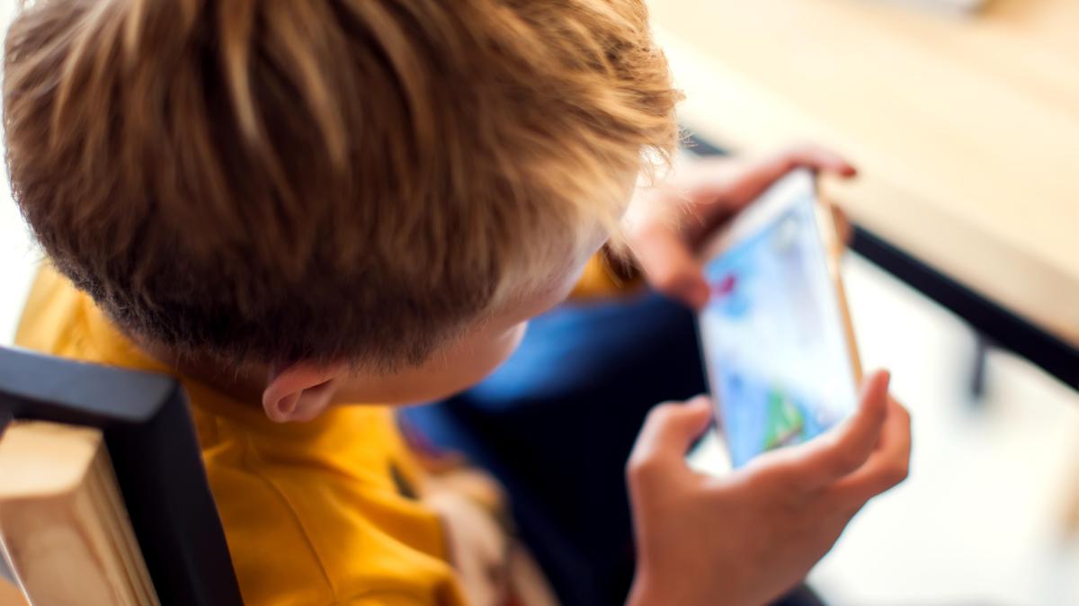 GoodLawProject's tweet card. Games with in-app purchases and targeted advertising are being marketed by Apple and Google at children far younger than the limits set by developers