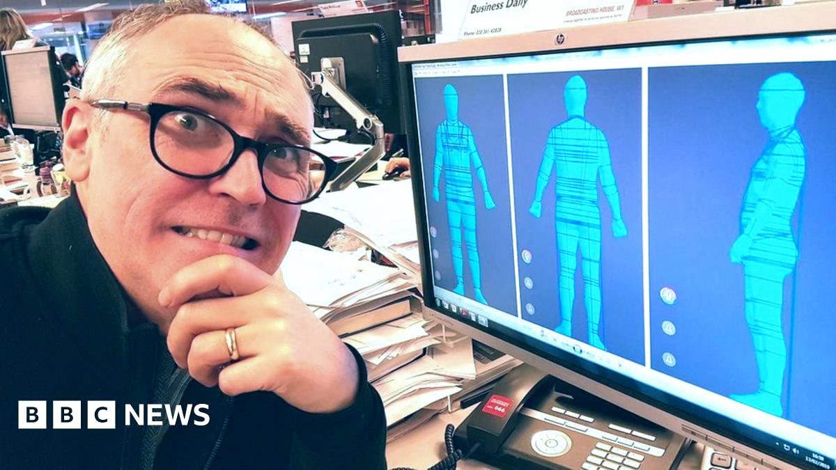 AlexDataSci's tweet card. People love the convenience of online shopping, but not the fact that clothes often don't fit.