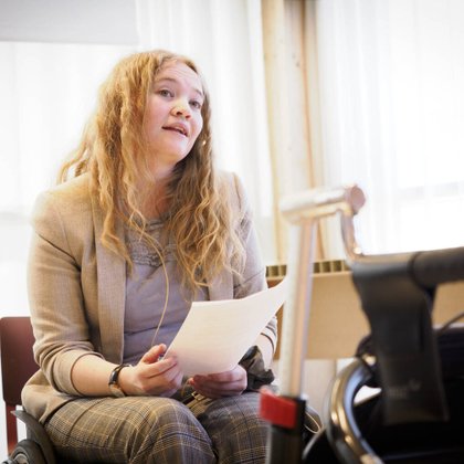 Tweet card summary image