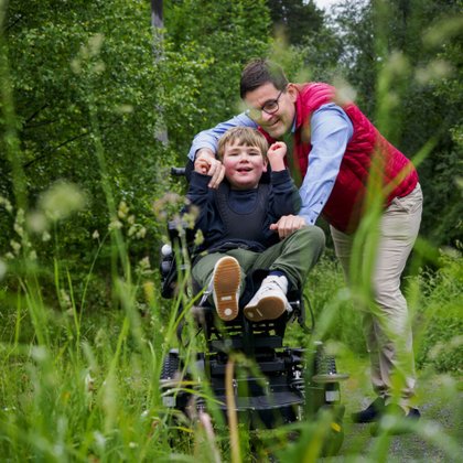 Tweet card summary image