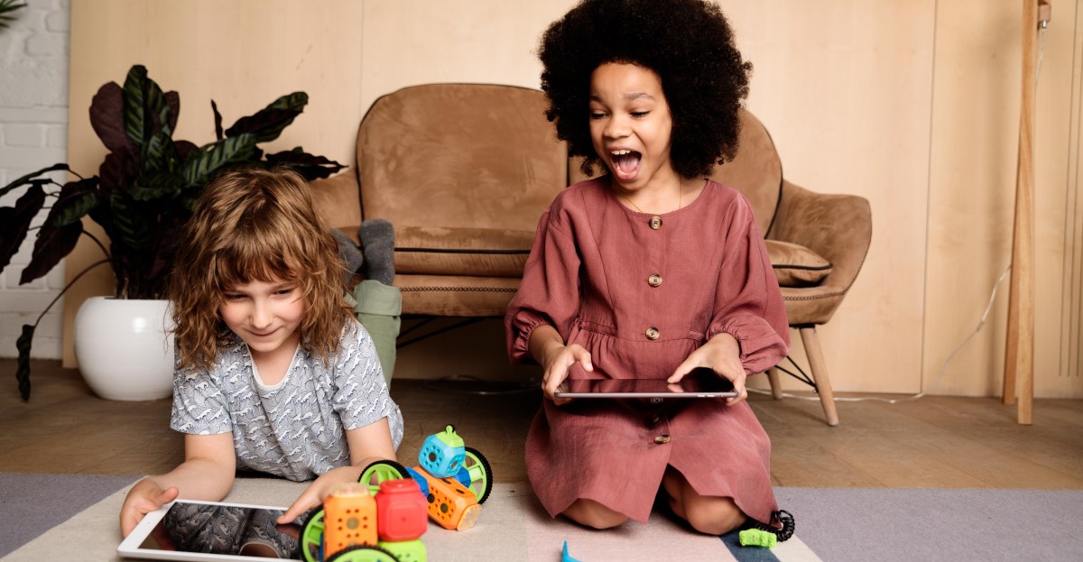 voxdotcom's tweet card. From build-your-own robots to computer programming 101, STEM toys are flooding the market.