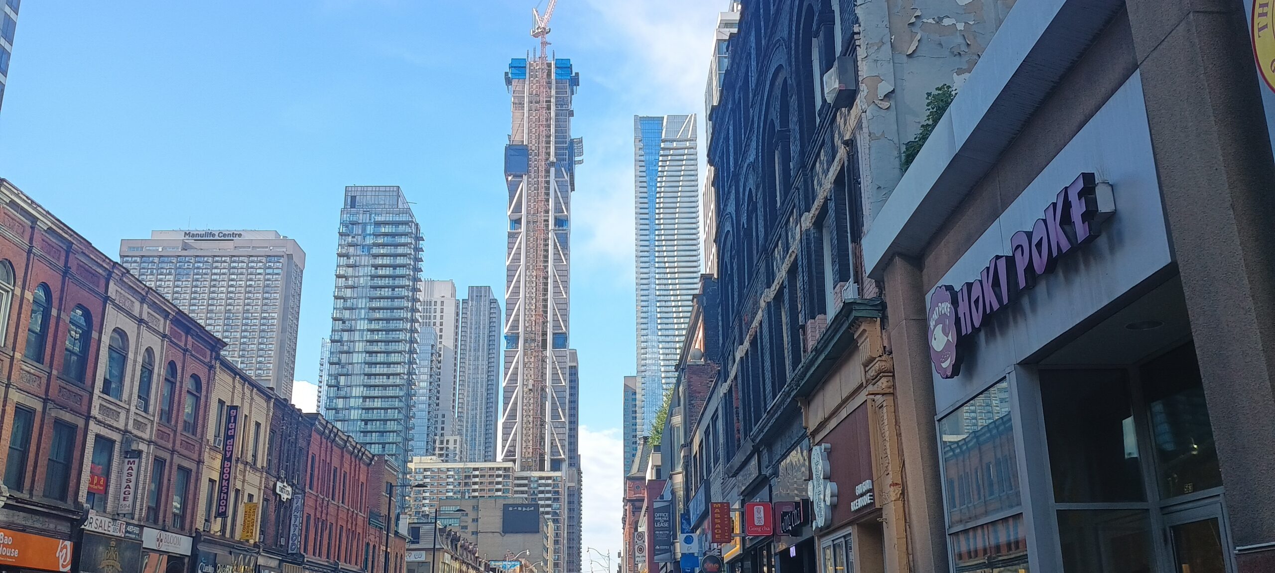 LExpressToronto's tweet card. Une fois achevé en 2028, le gratte-ciel One Bloor West représentera le plus haut bâtiment résidentiel du pays.