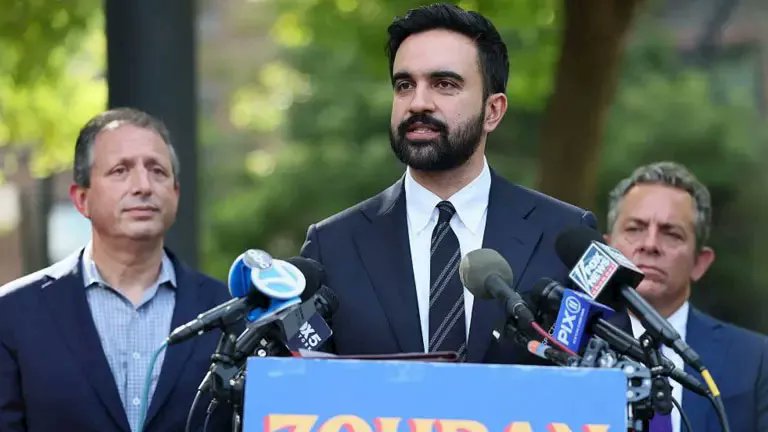 masrawy's tweet card. حصد أكثر من 49 فوز الديمقراطي زهران ممداني بمنصب عمدة نيويورك | مصراوى