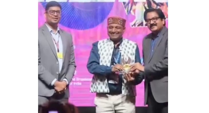 kg_suresh's tweet card. Prof. KG Suresh currently serves as the Director, India Habitat Centre