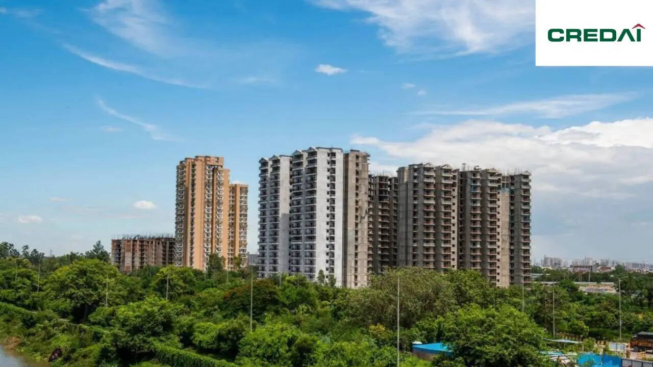 CREDAINCR's tweet card. गाजियाबाद, दिल्ली-एनसीआर का एक प्रमुख शहर है। यहां पर वैशाली, कौशाम्बी, इंदिरापुरम जैसे कई इलाके हैं, जो आधुनिक जीवनशैली का नमूना हैं। तेजी से विकास कर रहा गाजियाबाद का भविष्य कैसा होगा, इसी विषय पर...