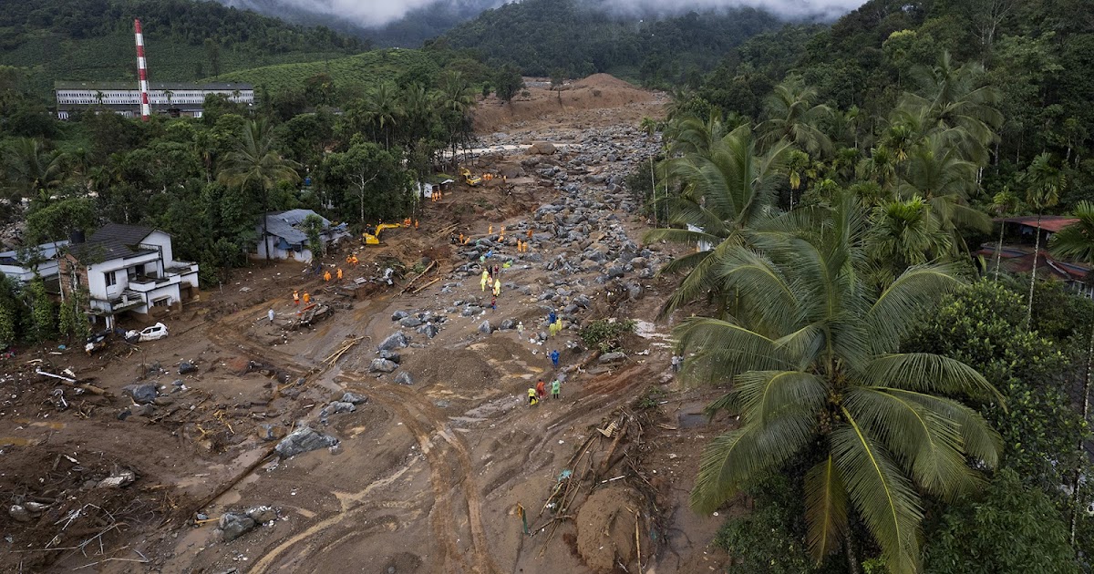 thecaravanindia's tweet card. The Wayanad landslides have killed over four hundred people, and several are still missing.